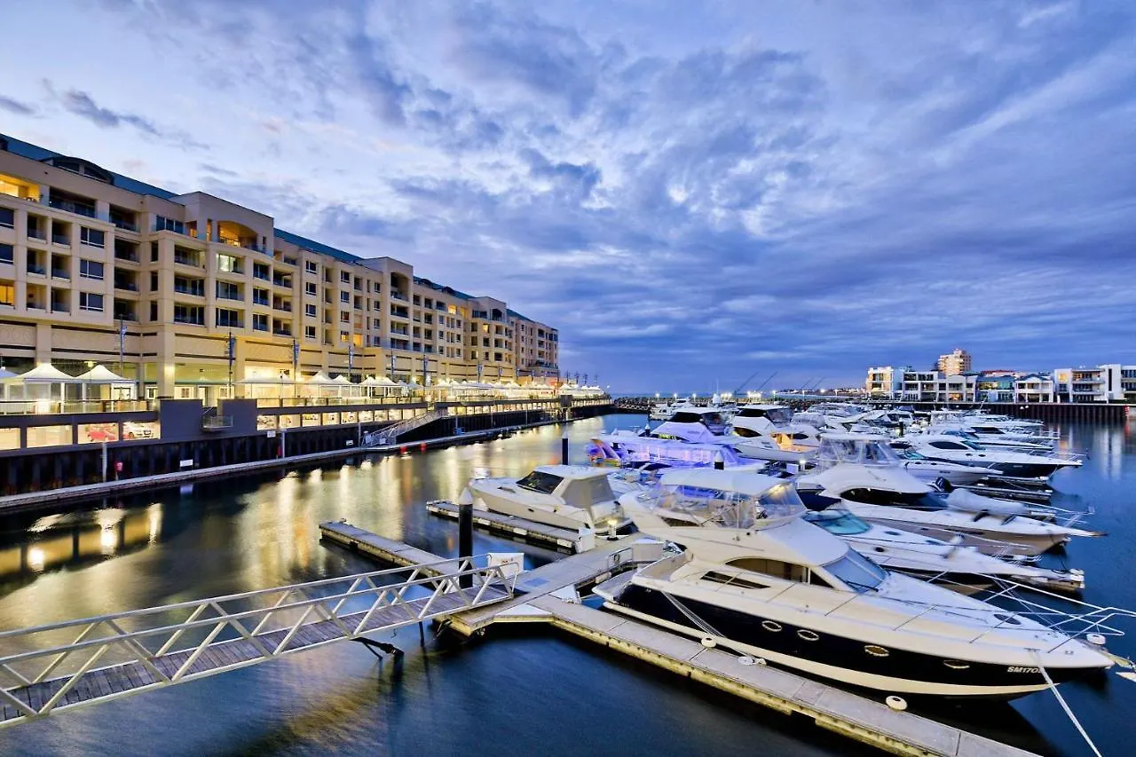 Belle Escapes - Glenelg Shores Apartment