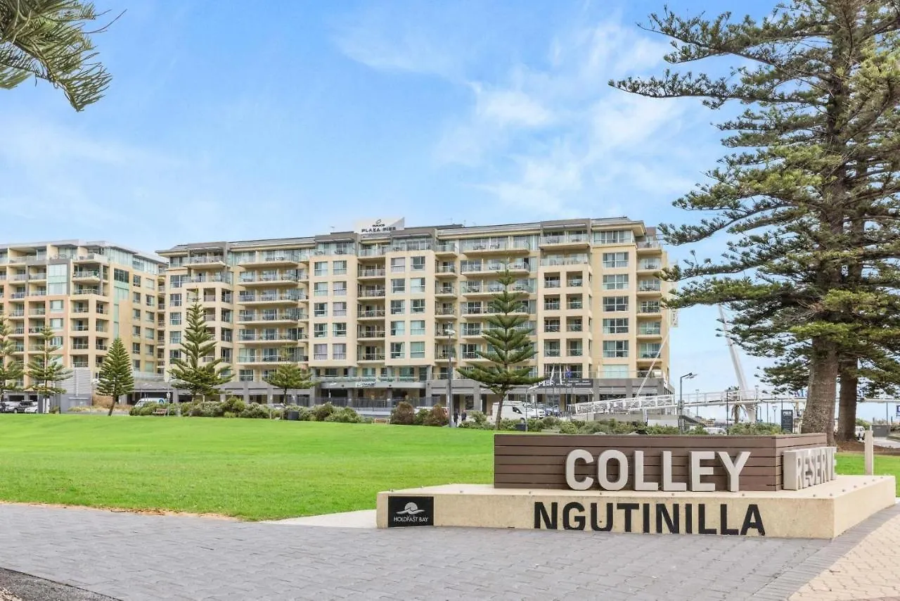 Belle Escapes - Glenelg Shores Apartment 0*,  Australia